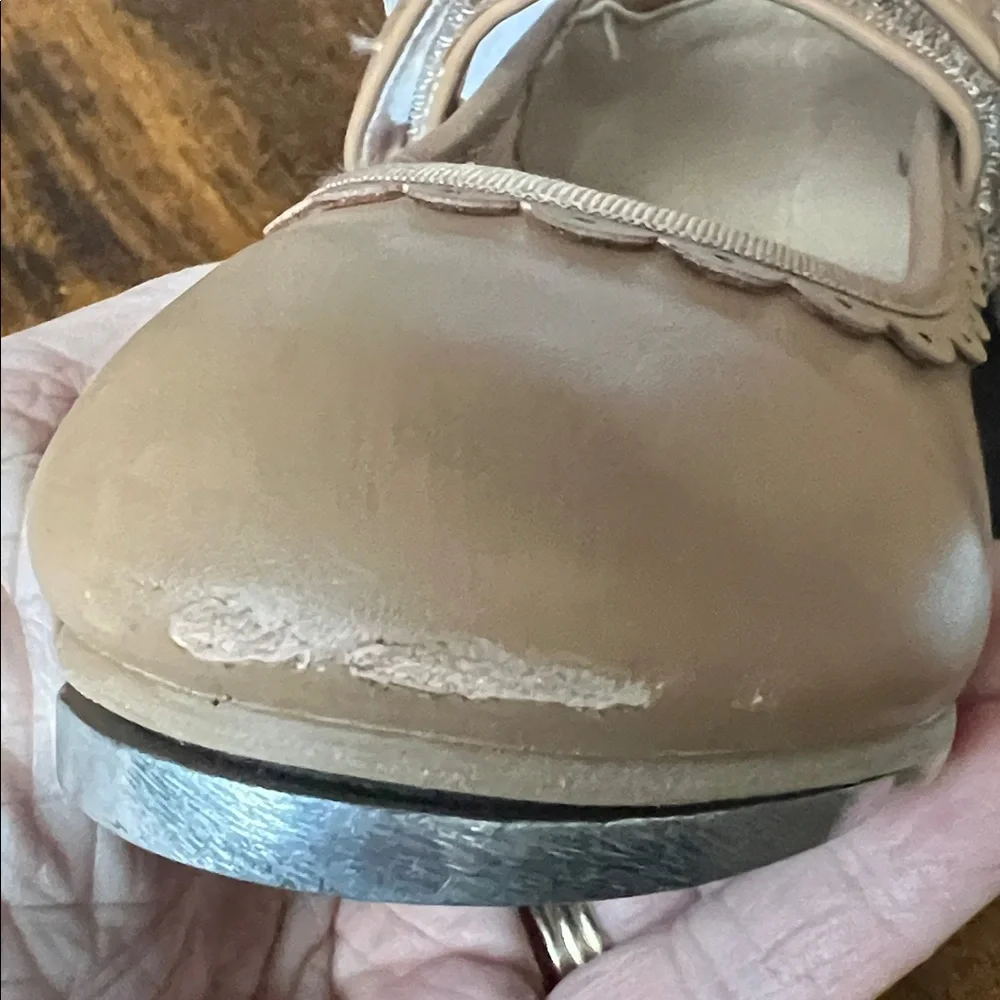 Tap Dance Shoes for Girls' Tan Mary Jane Style with Scalloped Edge